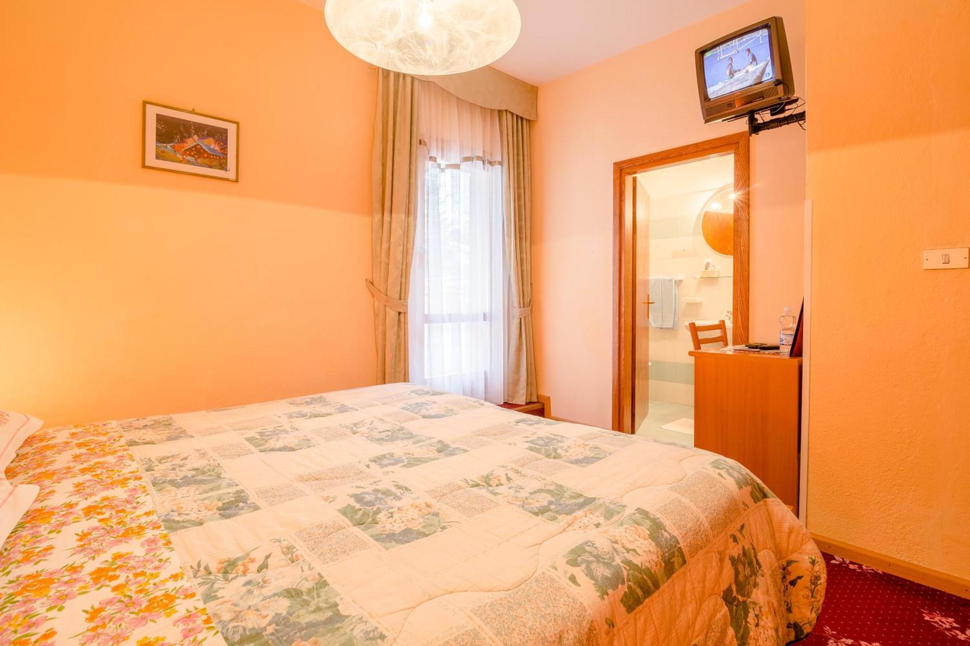 Albergo Genzianella Rocca Pietore Extérieur photo