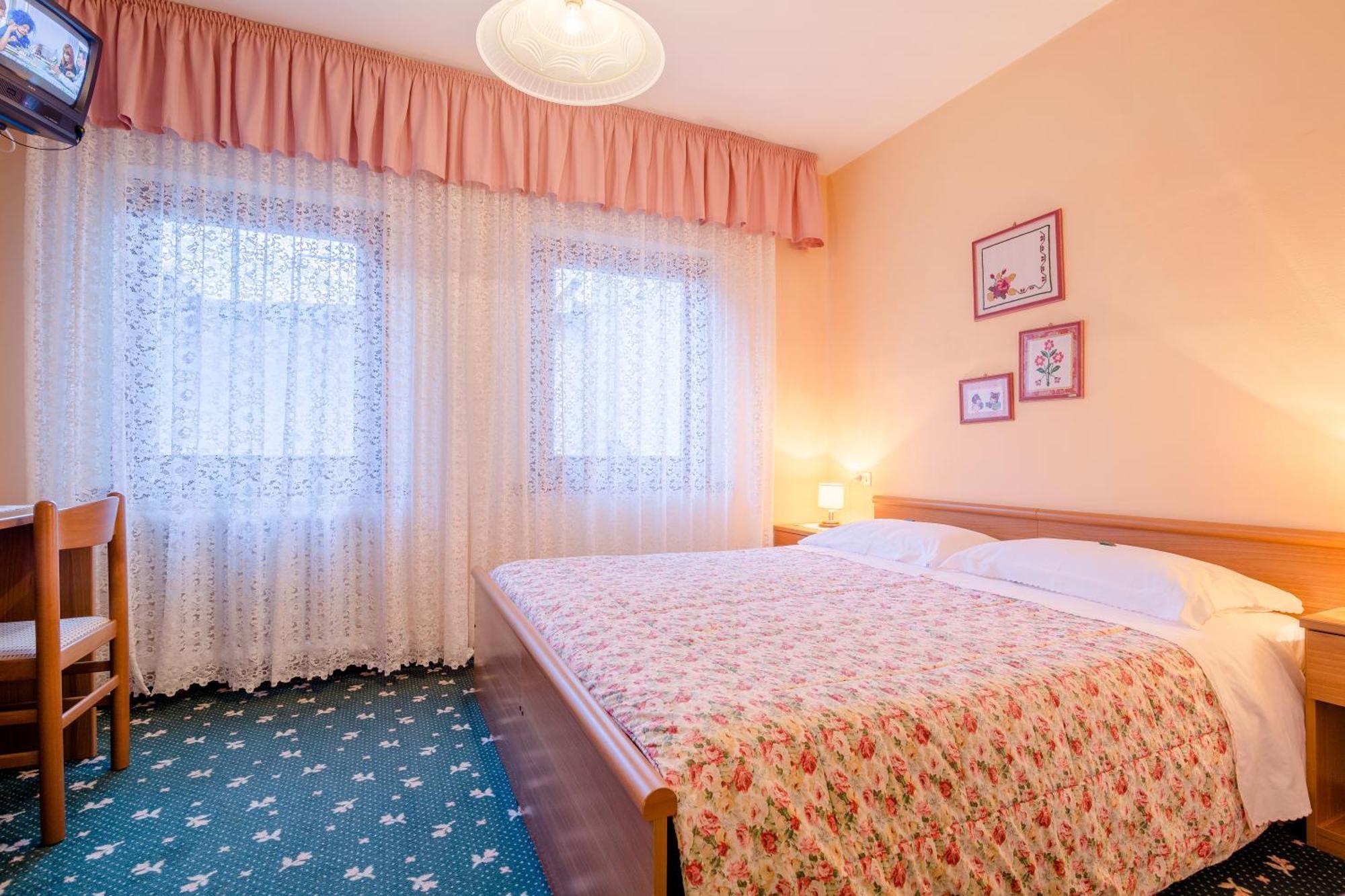 Albergo Genzianella Rocca Pietore Extérieur photo
