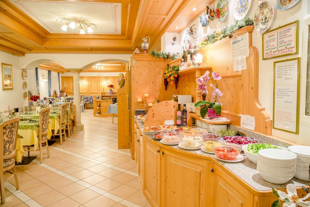 Albergo Genzianella Rocca Pietore Extérieur photo